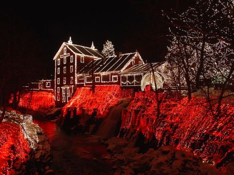 640px-Clifton_Mill_Christmas_2005