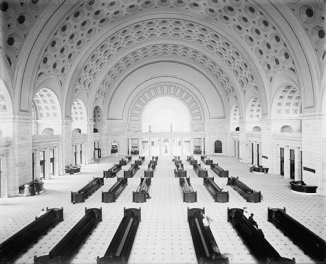 Grand_lobby,_Union_Station,_D.C.