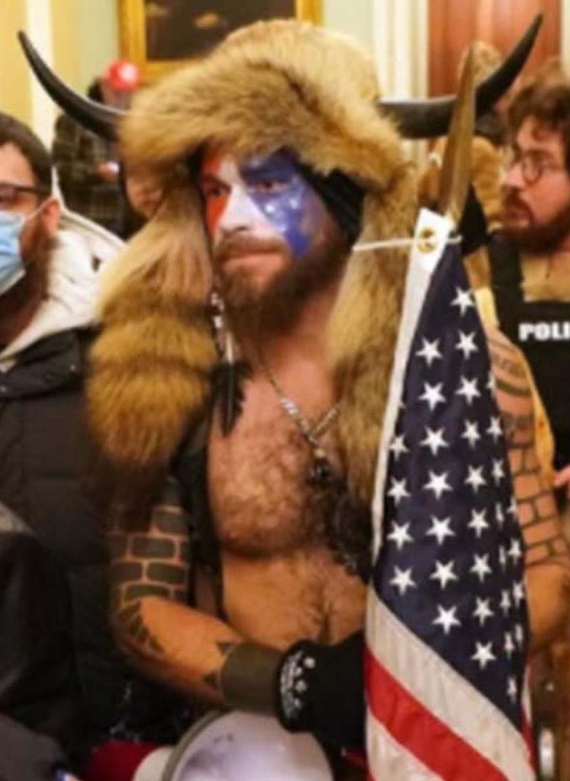 800px-Jake_Angeli_January_2021_(crop)