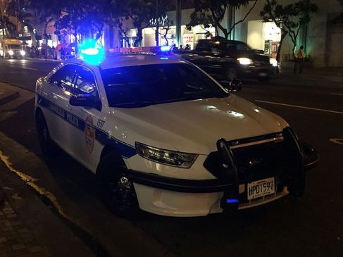 Honululu_Police_Ford_Taurus_Squad_Car_front